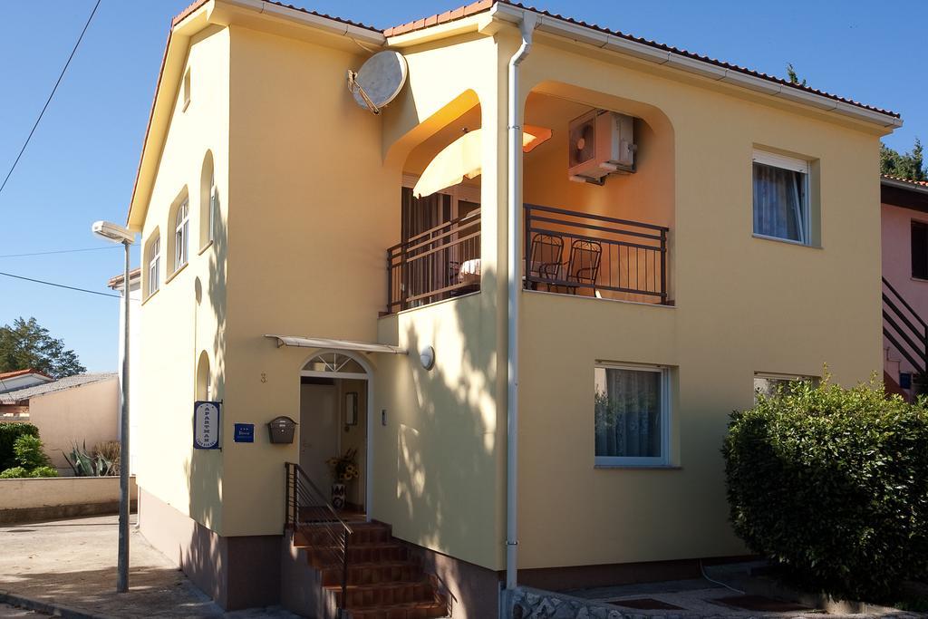Apartment Blazi Njivice Kültér fotó